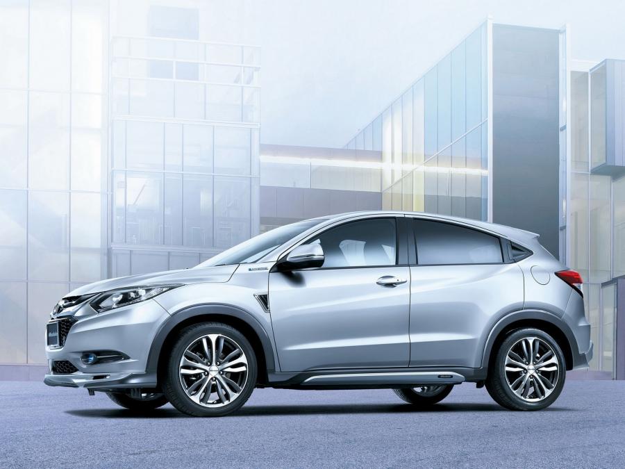  Honda Vezel Hybrid by Modulo 2014 года  (фото 3 из 6)